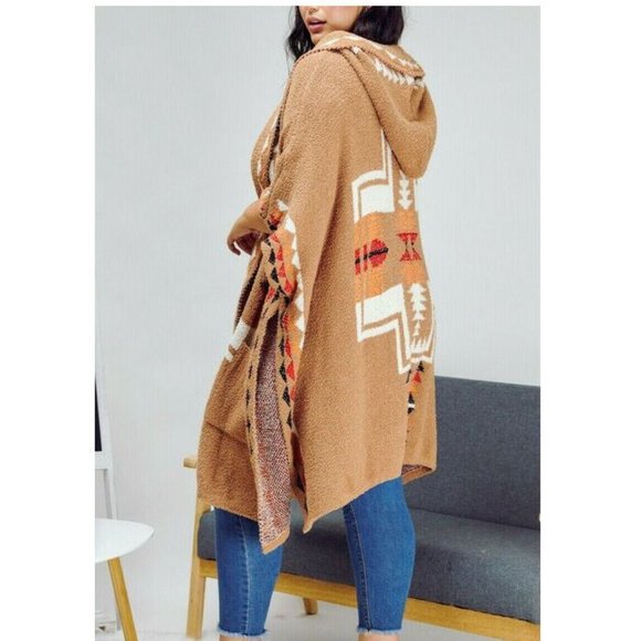 Aztec Yellowstone Hooded Kimono Poncho Sweater - Picture 5 of 6